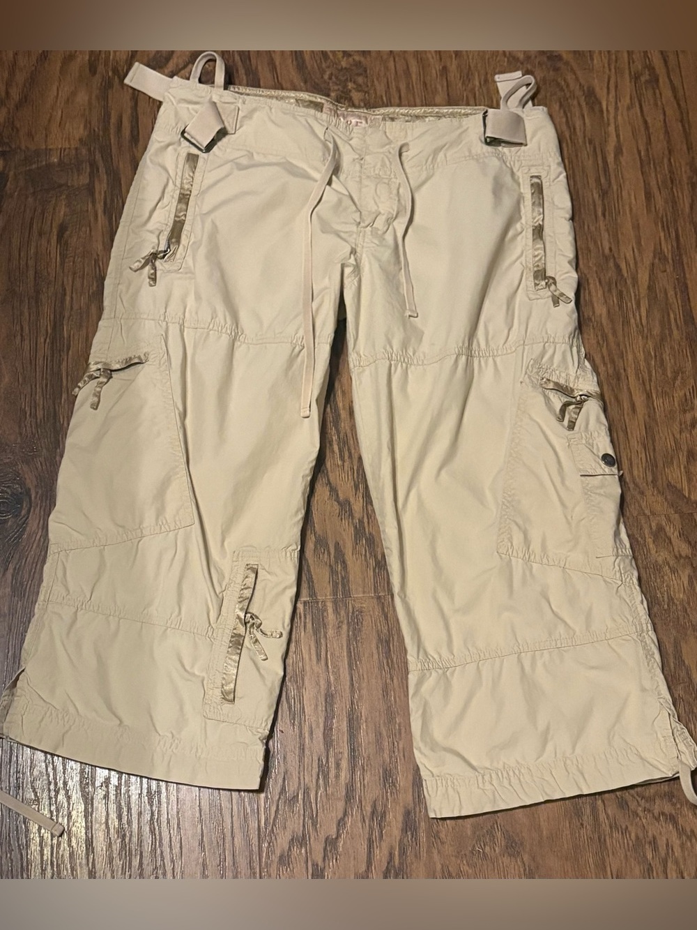 Vintage Y2K Abercrombie & Fitch Cargo Capris Size M